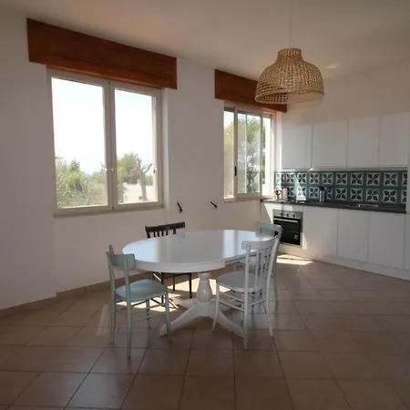 Villa Immersa Nel Verde Διαμέρισμα Torre Squillace